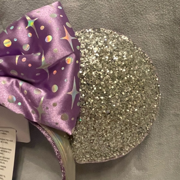 ❌sold on ebay❌Disney World Minnie Mouse Tomorrowland Purple Bow Ears Headband - Picture 2 of 4